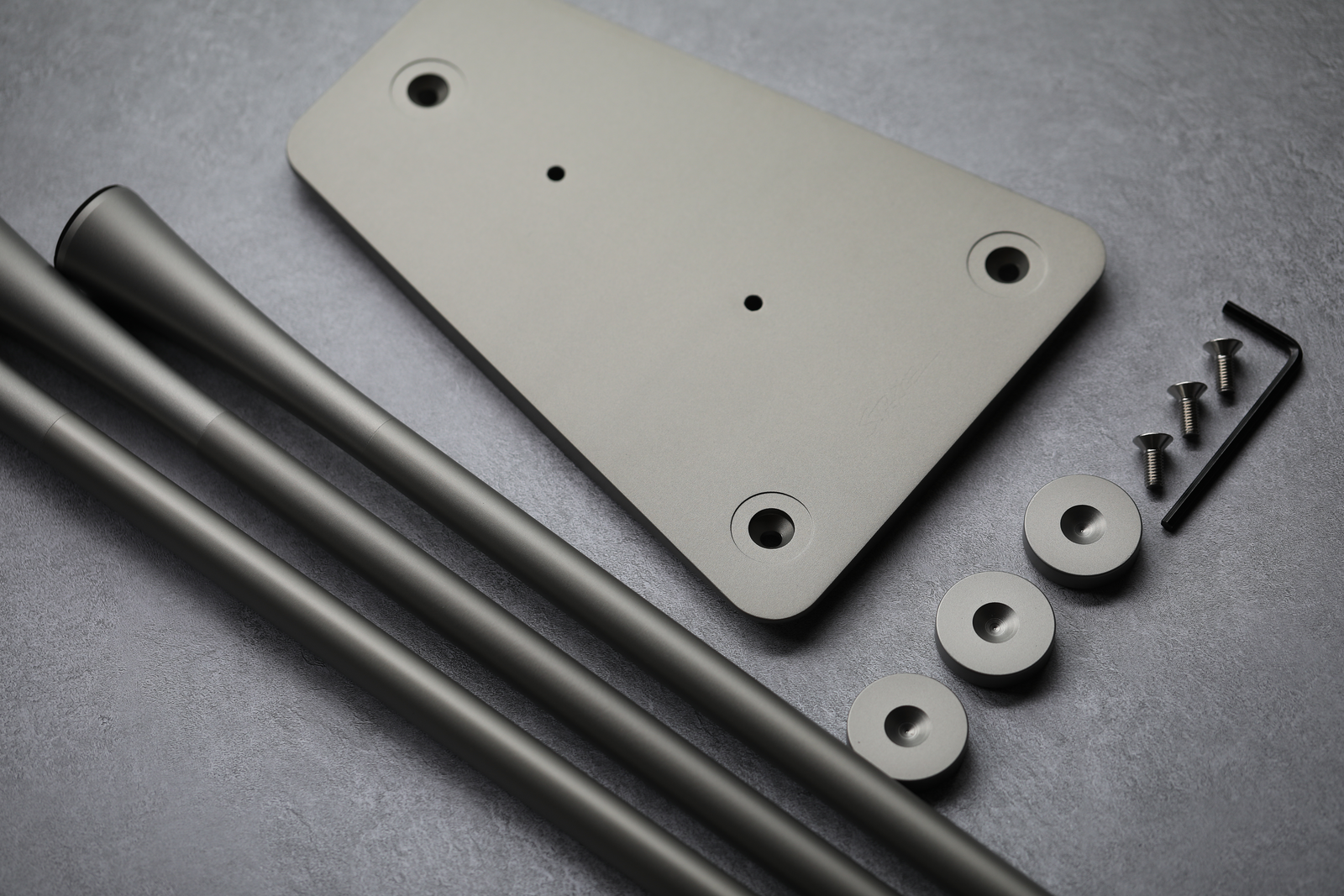 Stand 3S &mdash; Flawless Finish