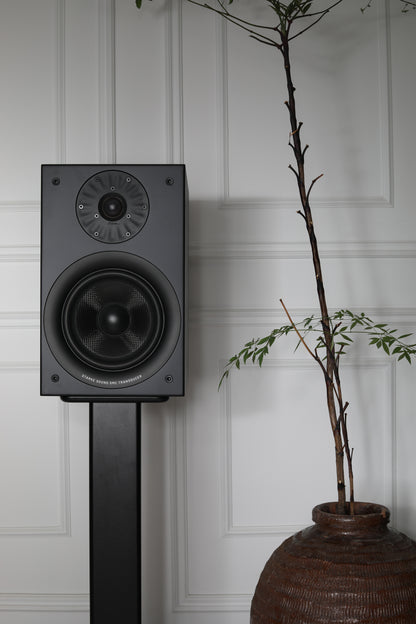 Beta7 &mdash; вариант Oak Ebony Black